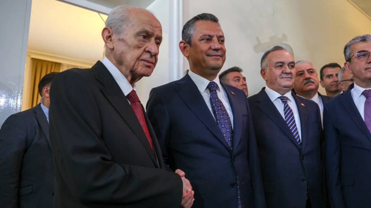 MHP'den Özgür Özel'in Eleştirilerine Talan, Tezvirat, Teslimiyet Yanıtı