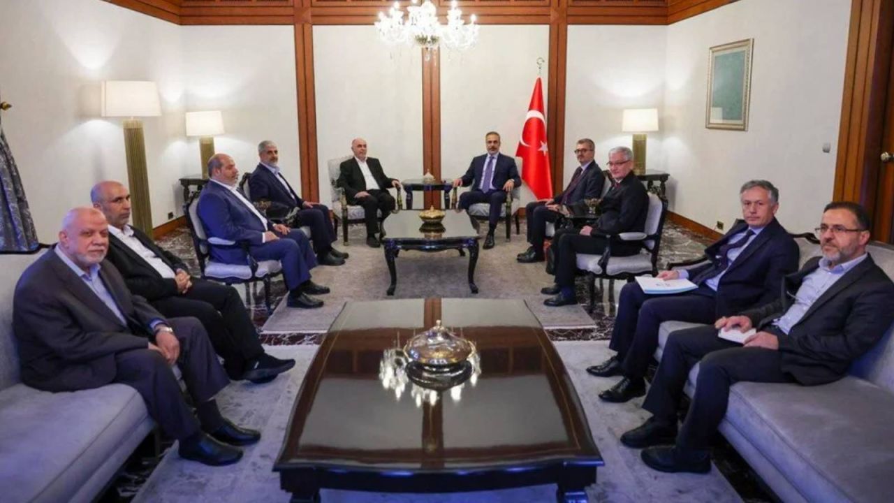 Dışişleri Bakanı Fidan, Hamas Heyeti İle Görüştü: Türkiye, Filistinli Gruplar Arası Birlik İçin Katkı Vermeye Hazır