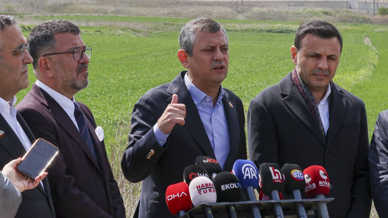 Özel'den Özdağ'a Sert Sözler: "Herkes Haddini Bilecek!"
