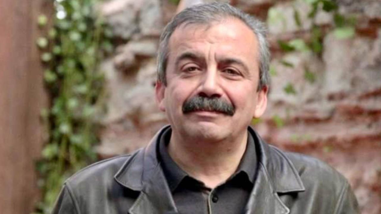 Dem Parti'den Sırrı Süreyya Önder Açıklaması: "Umutlu Bekleyiş Sürüyor, Söylentilere İnanmayın"
