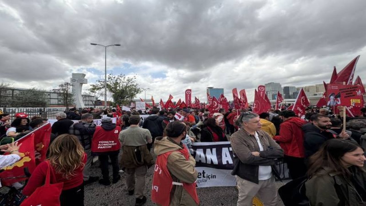 Ankara'da 1 Mayıs Yürüyüşü: Tandoğan Meydanı'na Hareket Başladı
