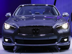 İnfiniti Q50'nin üretimi başladı