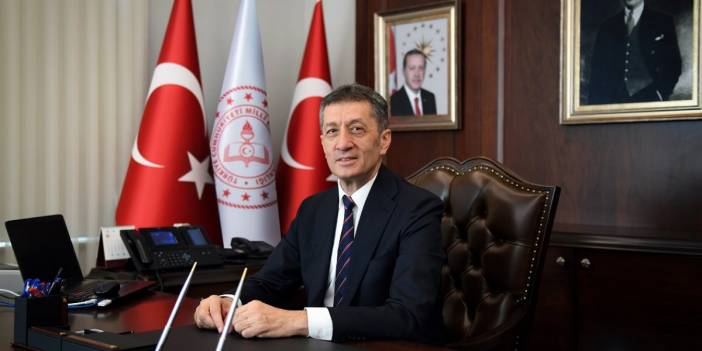 Milli Eğitim Bakan Ziya Selçuk’tan EBA’ya övgü dolu sözler
