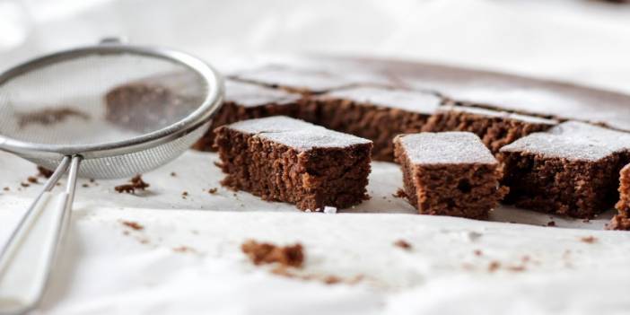 Bugün ne pişirsem diyenlere vazgeçilmezler listenize ekleyeğiniz muhteşem bir tarif: Vegan Brownie