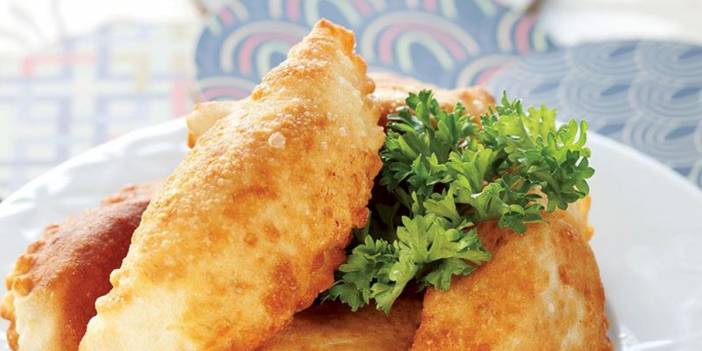 Yılların ustasından çiğ börek tarifi