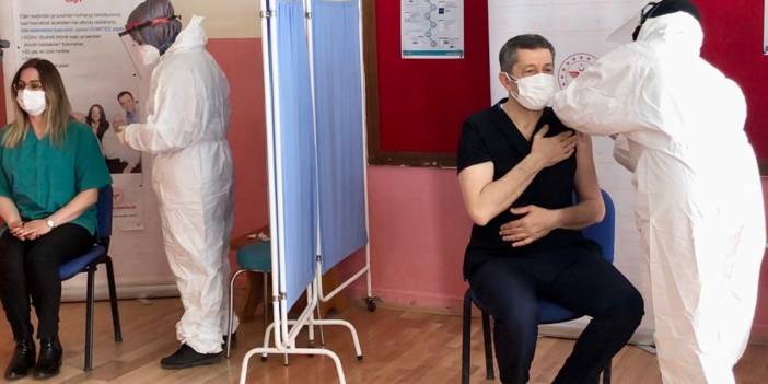 Eğitimde aşılama bu hızla devam ederse okullar kapanır