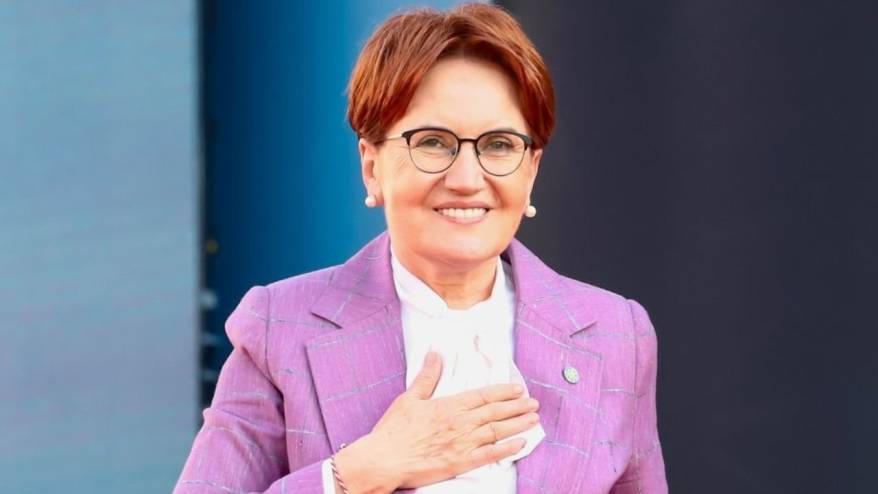 Meğer Meral Akşener o ünlü oyuncuyla komşuymuş! İşte Akşener'in gündelik hali