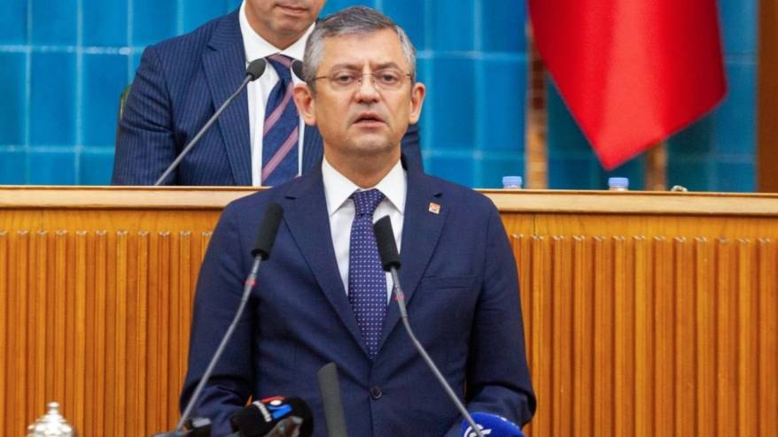 İran ve İsrail arasındaki gerginlik hakkında Özgür Özel'den açıklama!