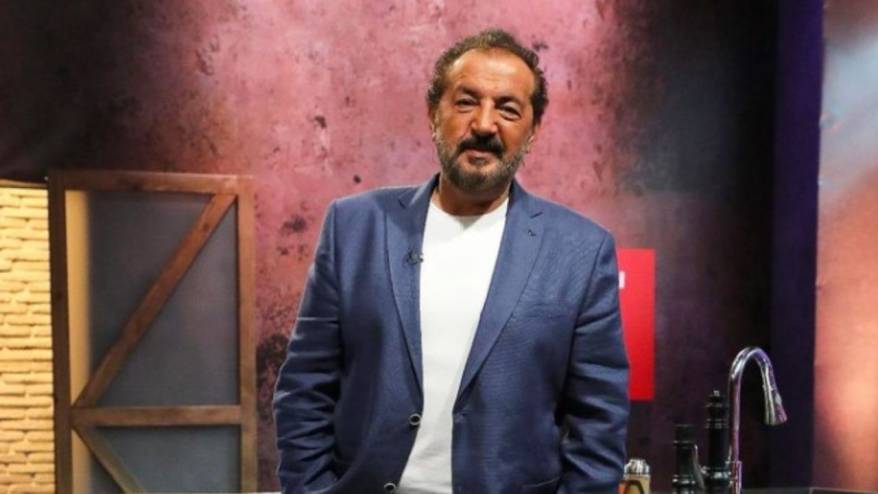 MasterChef jürisi Mehmet Yalçınkaya, sol elindeki yaralanmanın hikayesini ilk kez anlattı