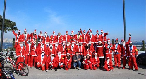 Azerbaycan'da Noel Babalı Bisiklet Turu