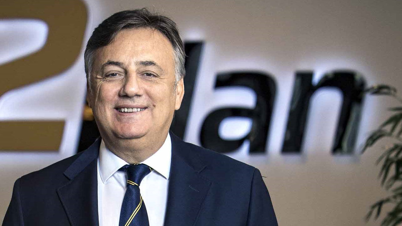 orhan-ugur.jpg