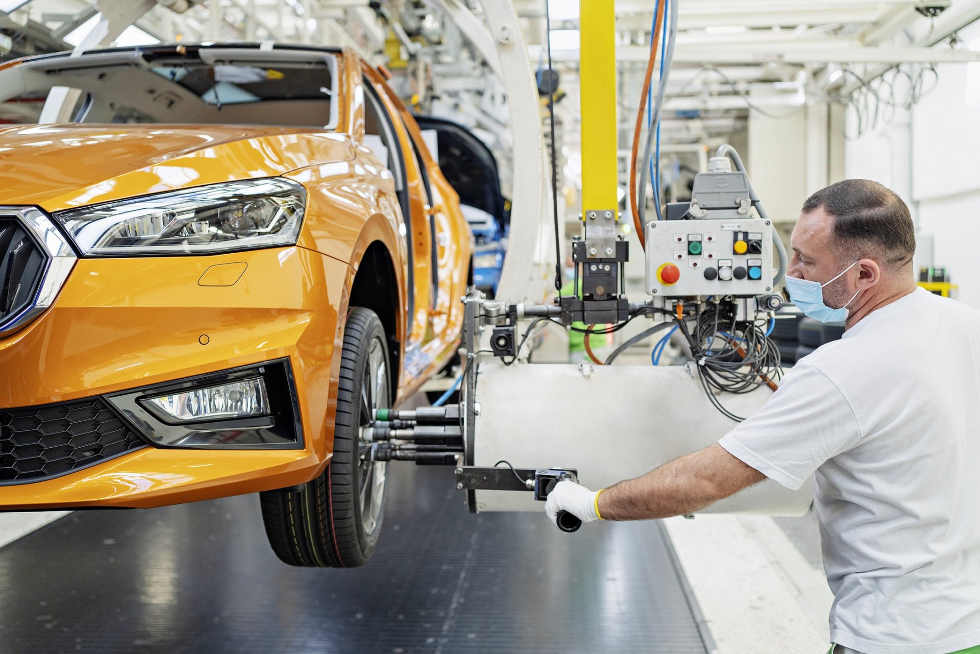 skoda-fabia-2021.jpg