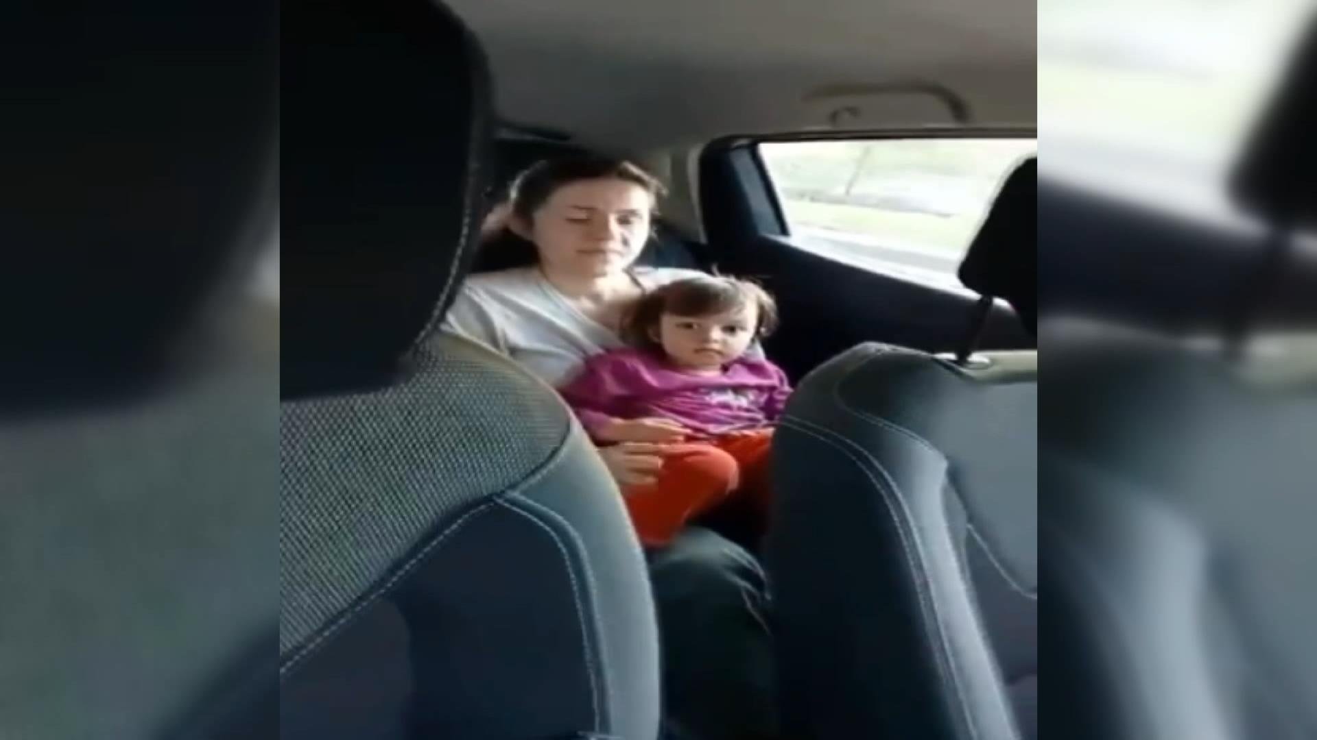 'İmamoğlu'nun özel kalemiyim' dedi, 2 yaşındaki çocuğun bulunduğu otomobilin camına taş attı