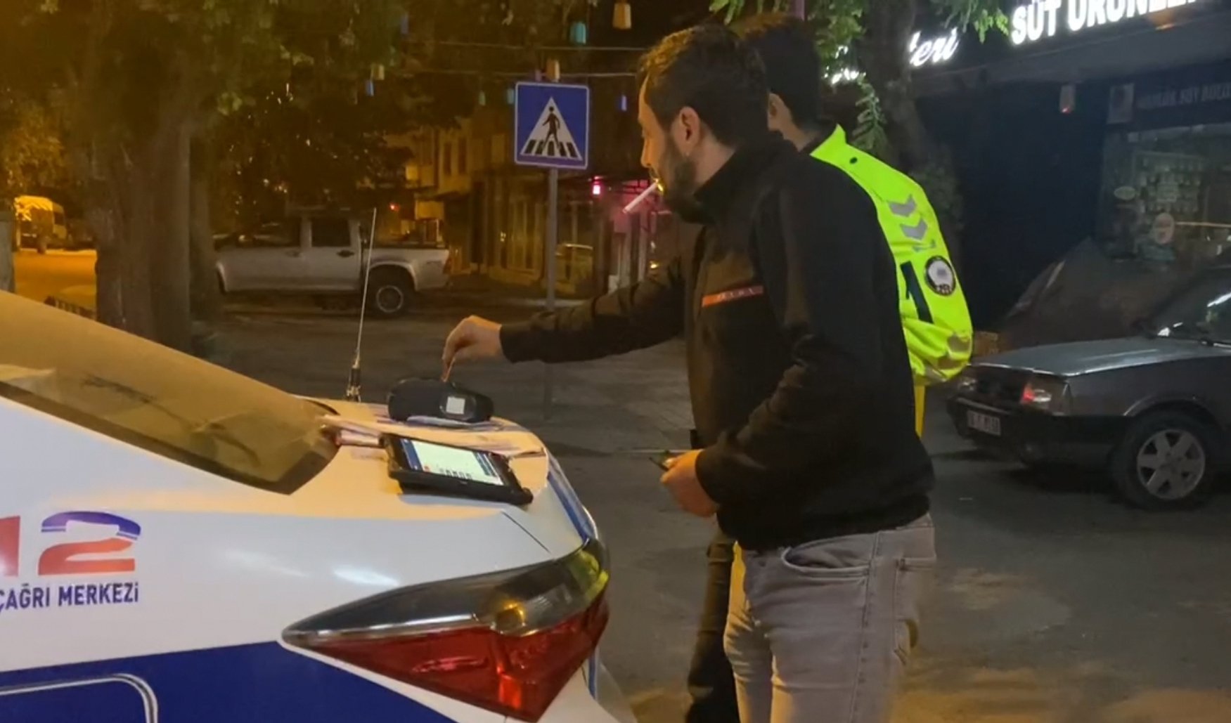 Hem alkollü hem de ehliyetsiz! Cezayı yiyen sürücü yaptıklarıyla Türkiye'ye haber oldu