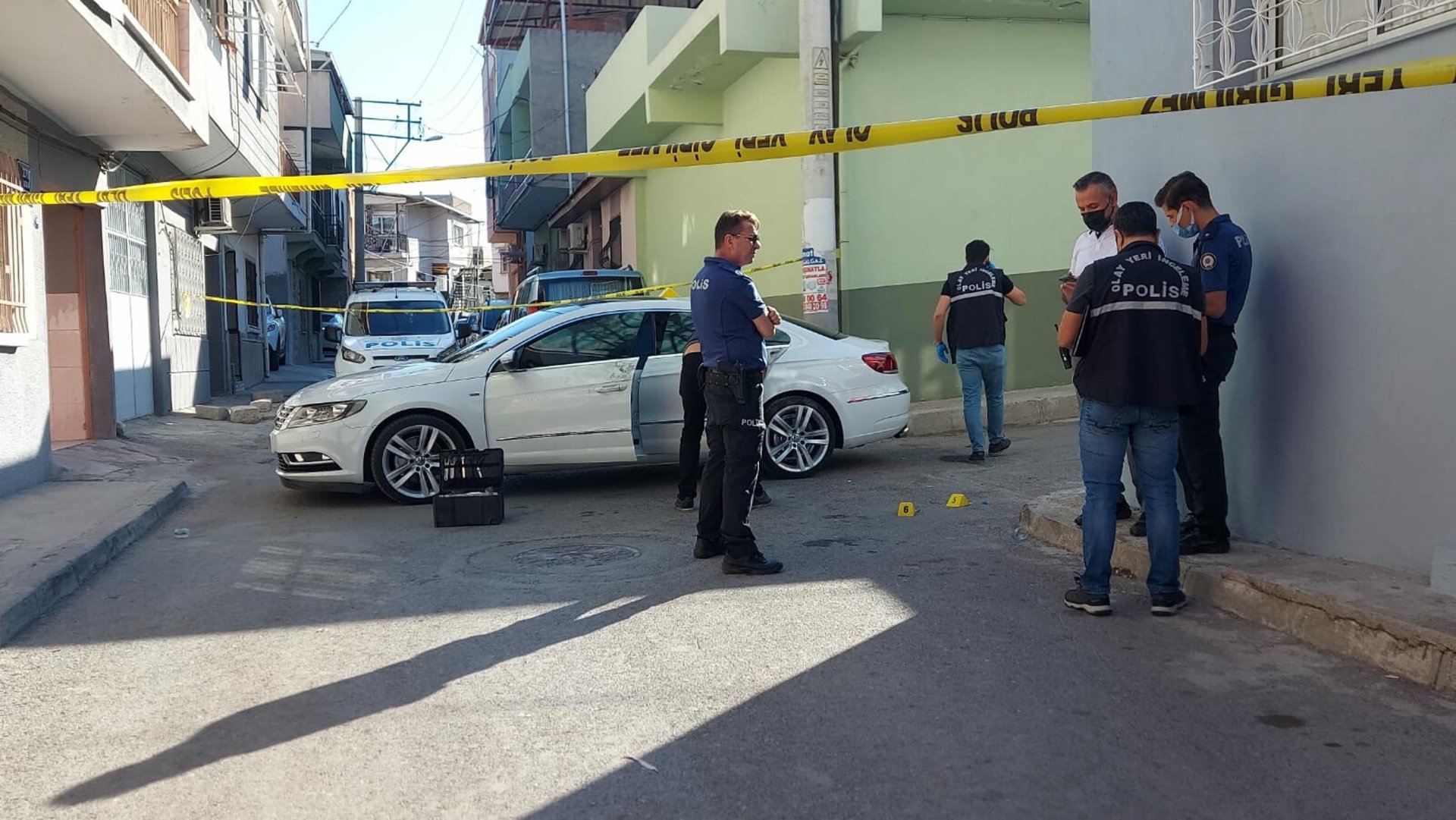 İzmir’de sokak ortasındaki cinayetin kamera görüntüleri ortaya çıktı