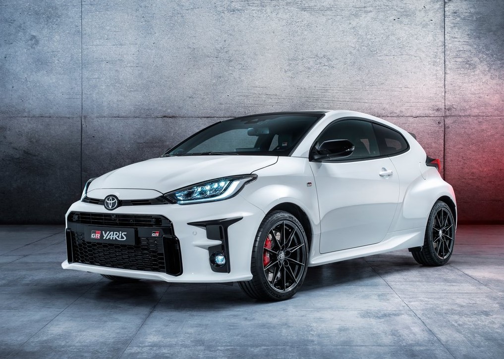 2021-toyota-gr-yaris-1.jpg