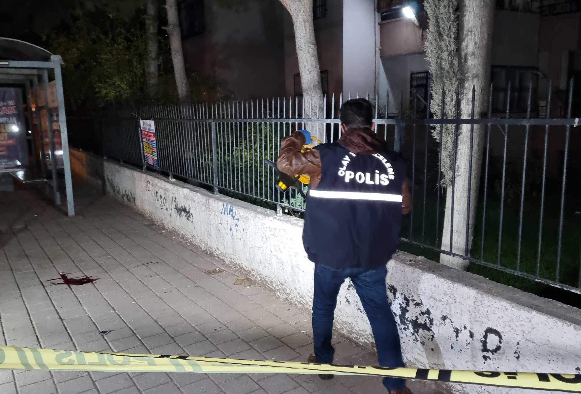 Husumetlisinin peşine düştüğünü sanırken karanlıkta başkasını vurmuş!