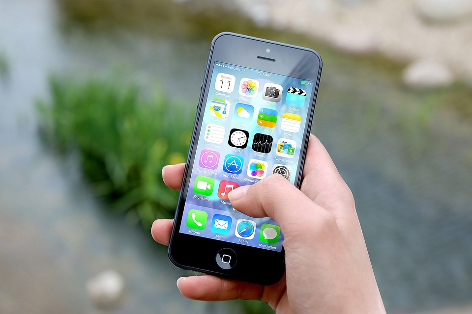 iphone-410311-960-720.jpg