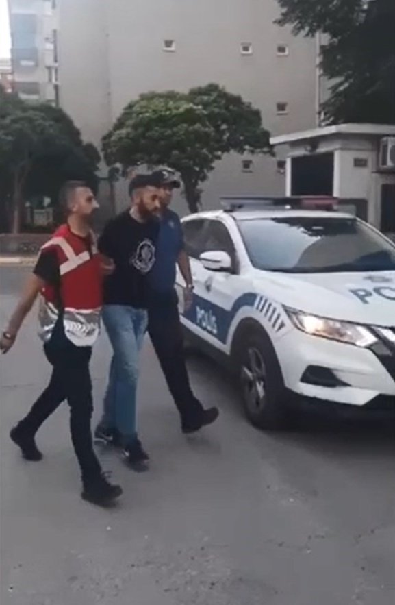 Kadıköy'de otobüs şoförüne biber gazı sıkılan kişi yakalandı