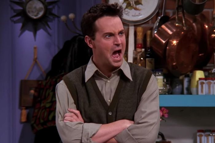 c77102139bd5a89e44c227152d9b39609c-chandler-friends-the-one-where-everyone-rhorizontal-w700.jpg
